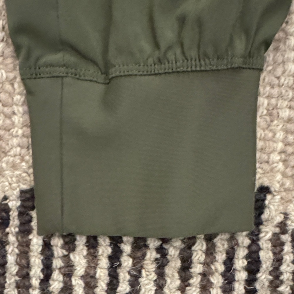 CALIA by Carrie Underwood Olive Ankle Joggers - Picture 3 of 8